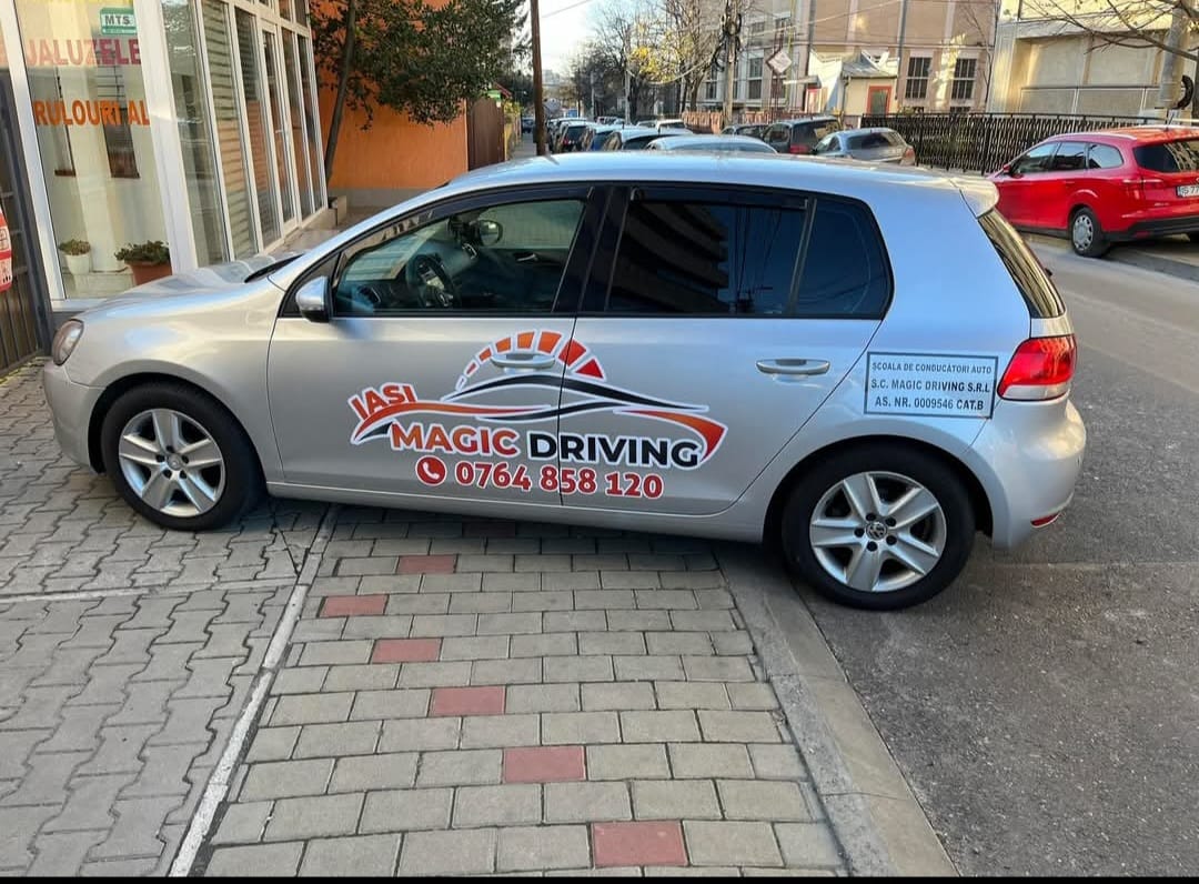 Instructor auto Iași